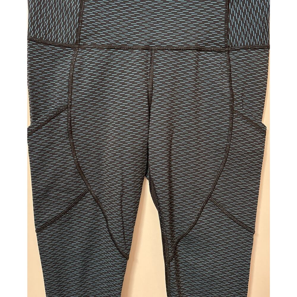 Lululemon - Leggings, Knee Length, Black andTurquoise, Size 10
